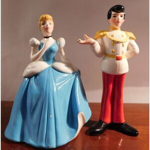 Disneyland Cinderella and Prince Pottery Figurines Those Days Tokyo Japan